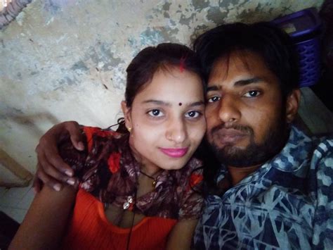 Desi Couple Porn Pics & Naked Photos